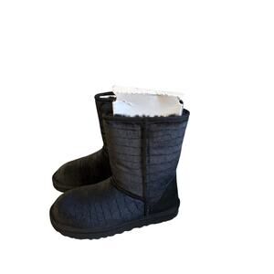 UGG  Boot Black Tiger VelvetSize 9 Never Worn Rare Y2K S/N 1119099